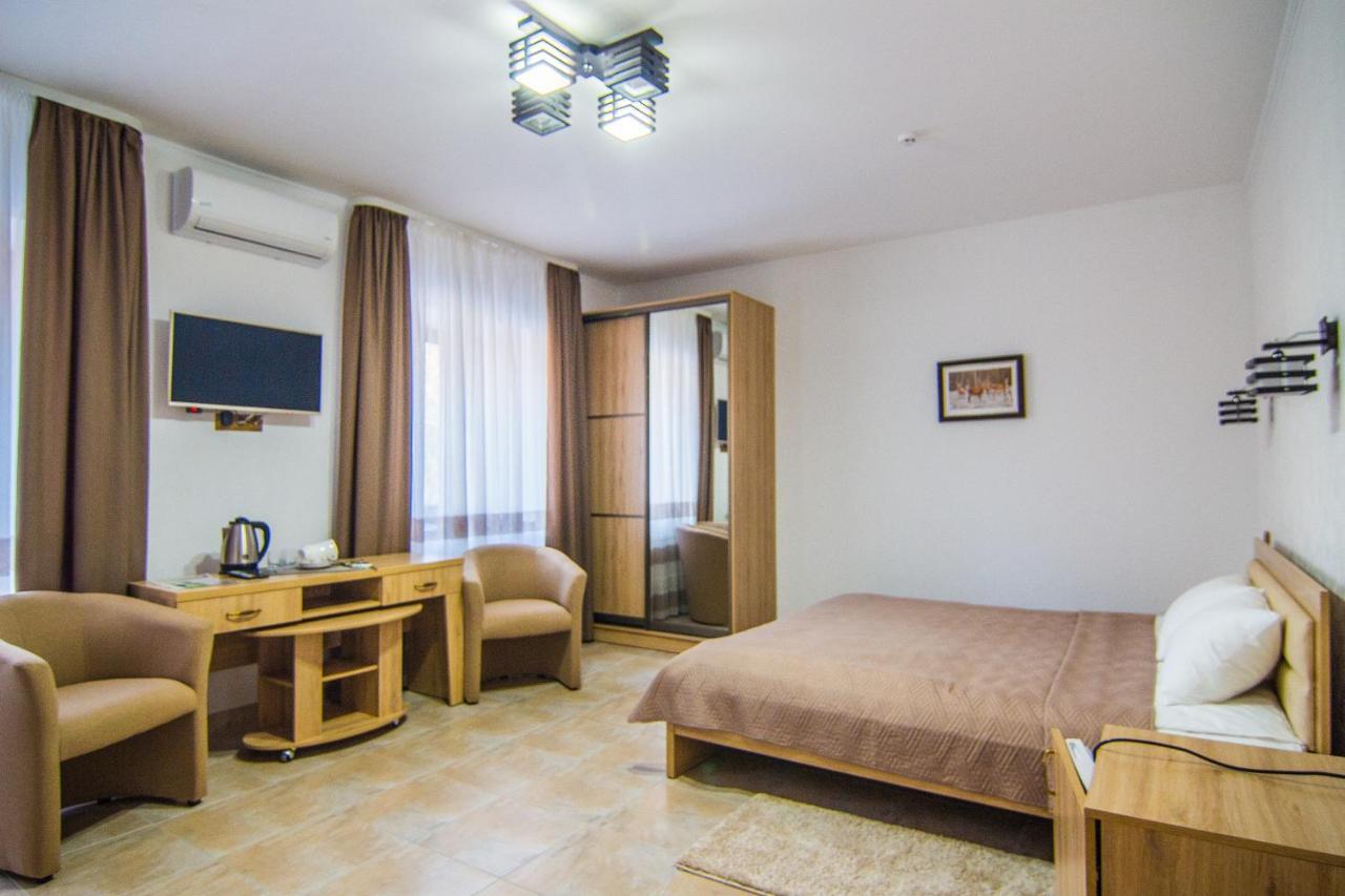 Hotel Мисливець В Комплексі "Сокіл" Susk Exterior foto