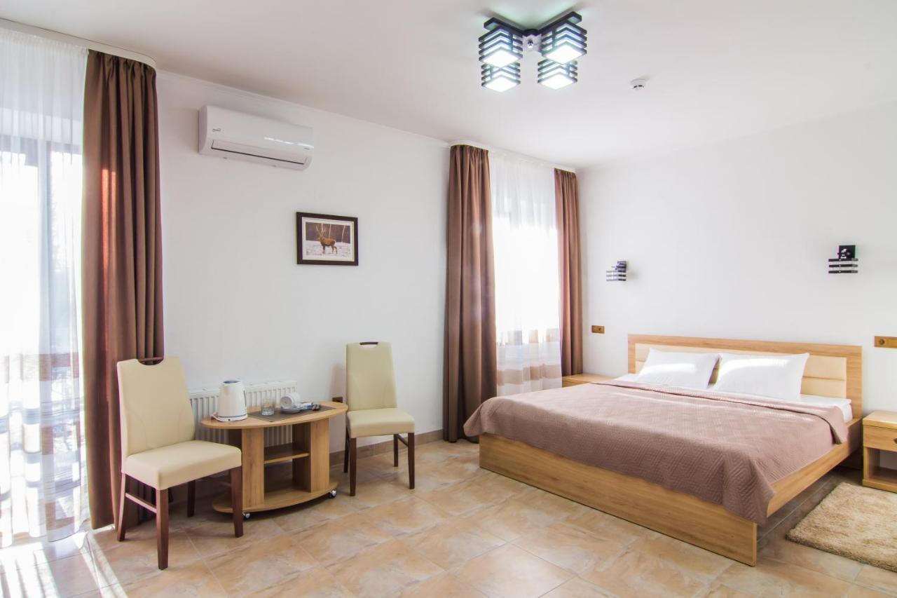 Hotel Мисливець В Комплексі "Сокіл" Susk Exterior foto