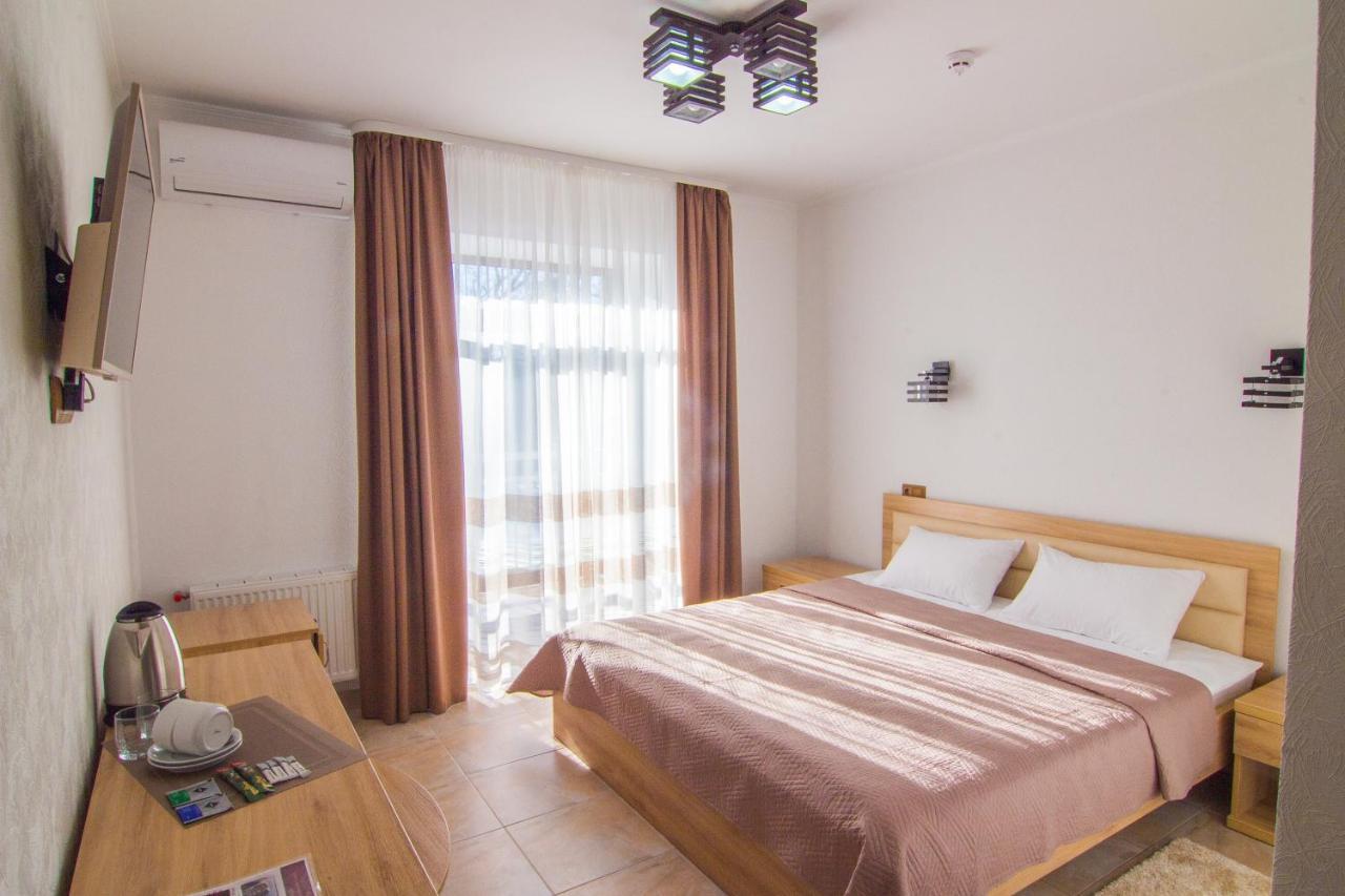 Hotel Мисливець В Комплексі "Сокіл" Susk Exterior foto