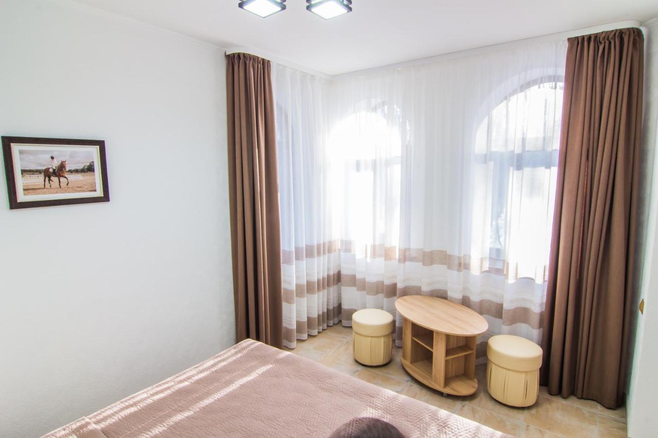 Hotel Мисливець В Комплексі "Сокіл" Susk Exterior foto