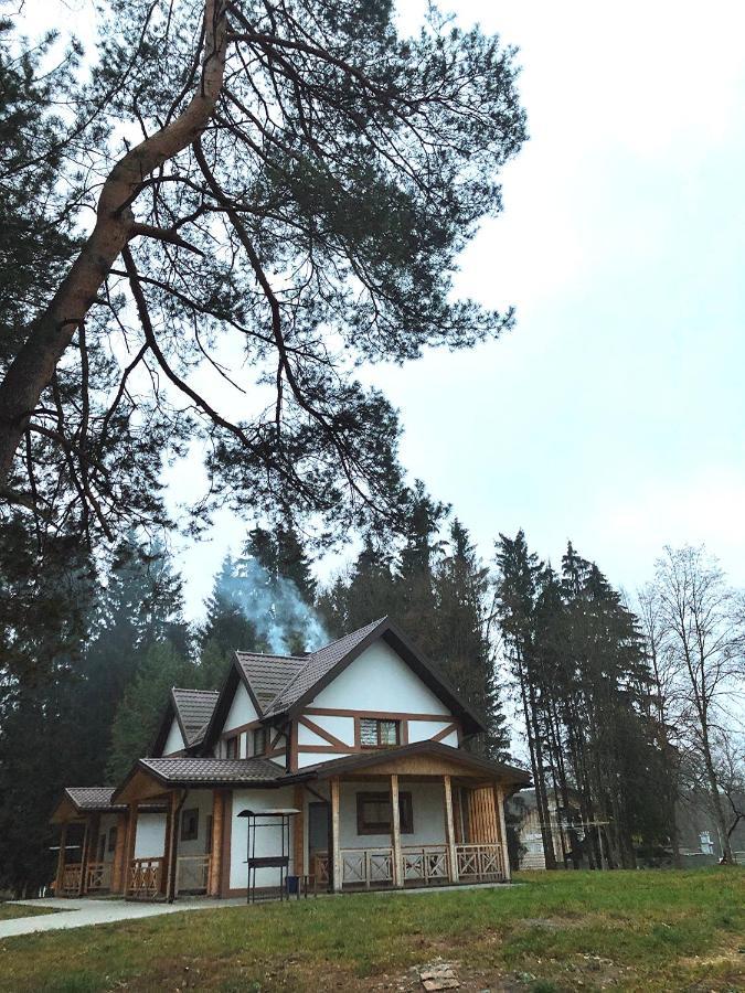 Hotel Мисливець В Комплексі "Сокіл" Susk Exterior foto